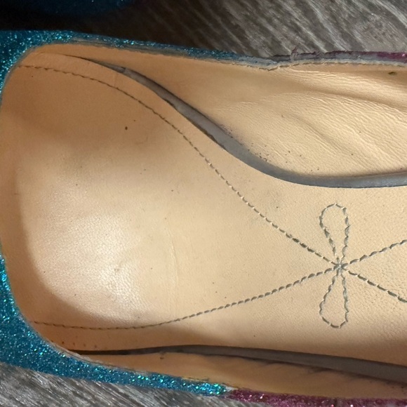 Pour La Victoire size 10 GUC some missing sparkles see pics- ultra glittery - Picture 6 of 16